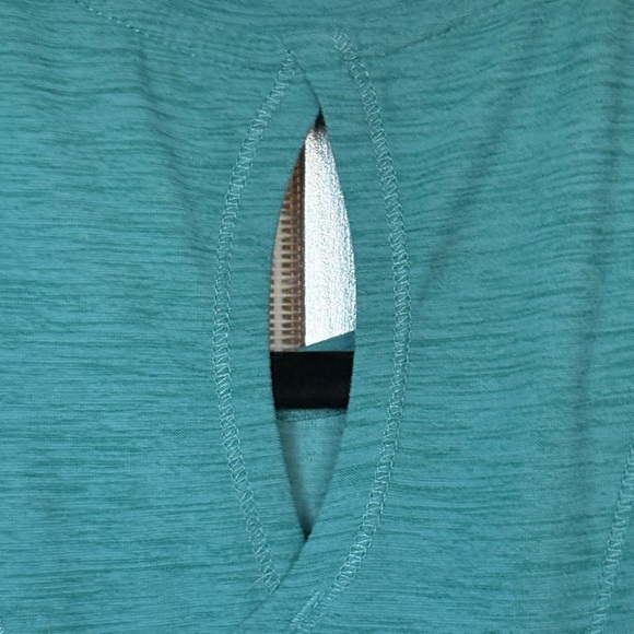 Sleeveless Teal Women's Top - Picture 4 of 6